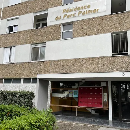 Apartment Luminous With Parking Near The City Center