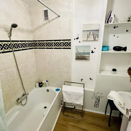 Apartment Luminous With Parking Near The City Center *