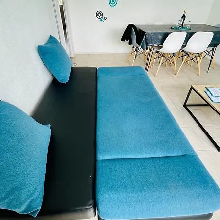 Apartment Luminous With Parking Near The City Center